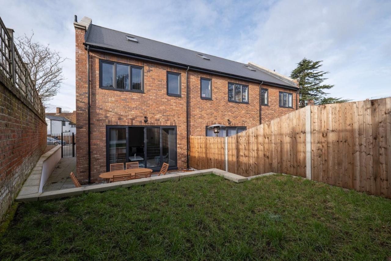 Modern 4 Bedroom House With Parking In Farnham Royal, Slough By 360Stays Luaran gambar